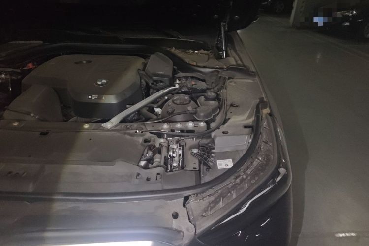 Used BMW 5 Series 2024 525Li M Sport Package Engine Bay Left