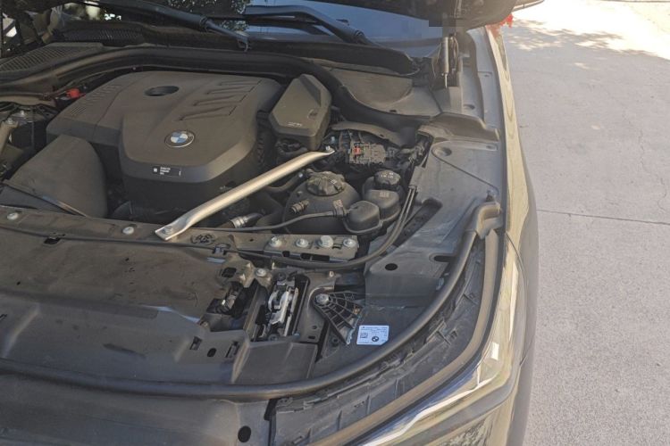Used BMW 5 Series 2024 525Li M Sport Package Engine Bay Left
