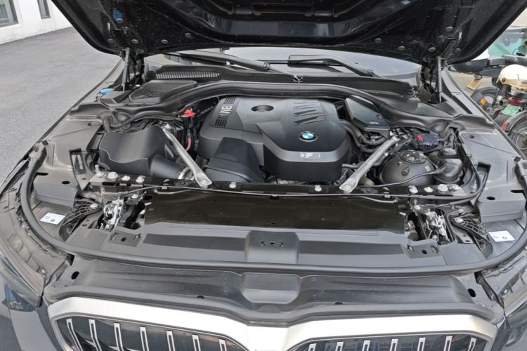 Used BMW 5 Series 2024 530Li Leading Model M Sport Package Engine Bay
