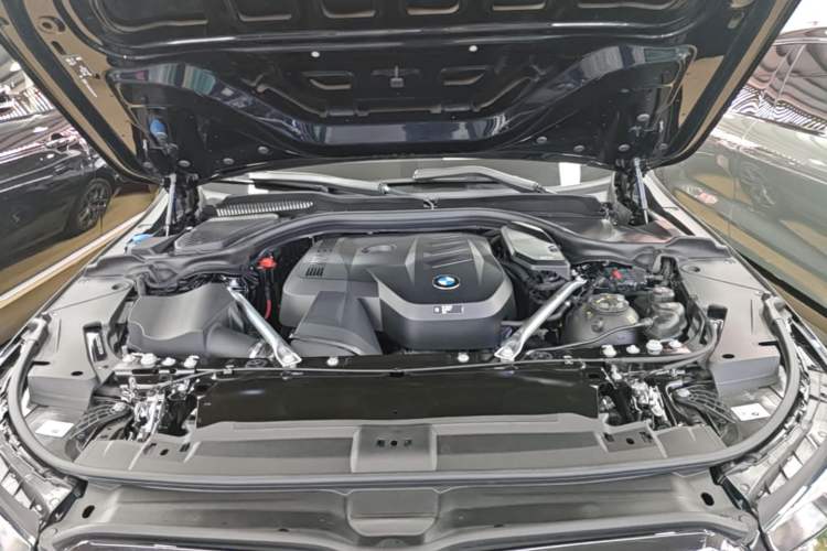 Used BMW 5 Series 2024 530Li Leading Luxury Package Engine Bay