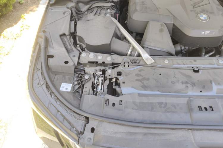 Used BMW 5 Series 2024 530Li xDrive M Sport Package Engine Bay Right