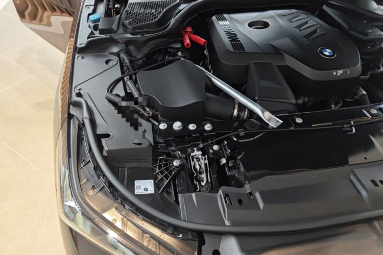 Used BMW 5 Series 2024 530Li Luxury Edition M Sport Package Engine Bay Right