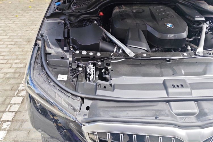Used BMW 5 Series 2024 530Li Leading Model M Sport Package Engine Bay Right