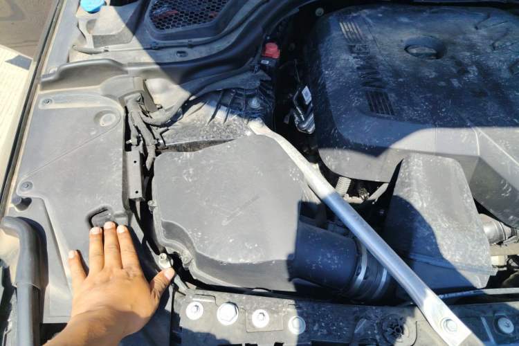 Used BMW 5 Series 2024 530Li Leading Model M Sport Package Engine Bay Right