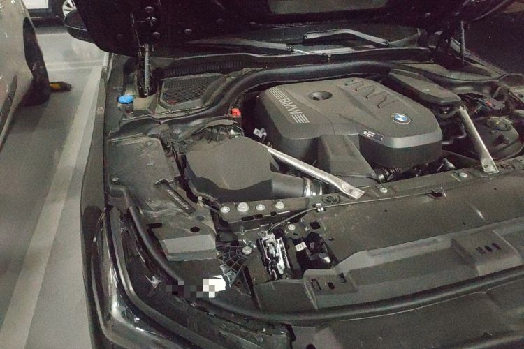 Used BMW 5 Series 2024 530i Luxury Edition M Sport Package Engine Bay Right