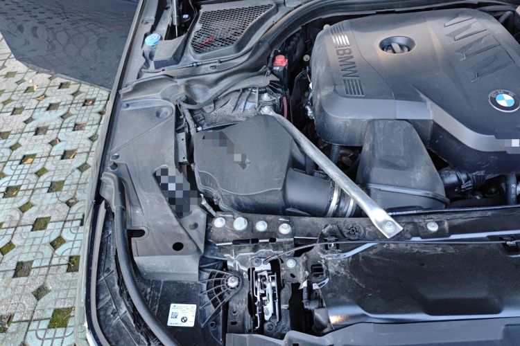 Used BMW 5 Series 2024 525Li M Sport Package Engine Bay Right
