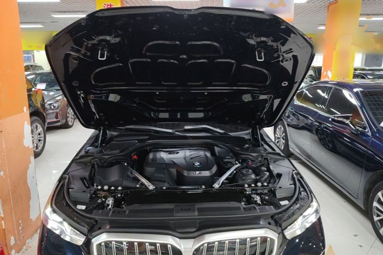 Used BMW 5 Series 2024 530Li Leading Model M Sport Package Engine Bay