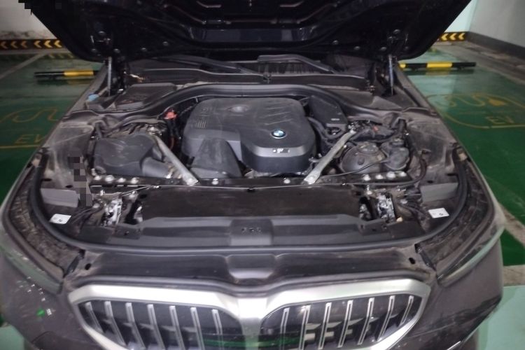 Used BMW 5 Series 2024 530Li Leading Model M Sport Package Engine Bay
