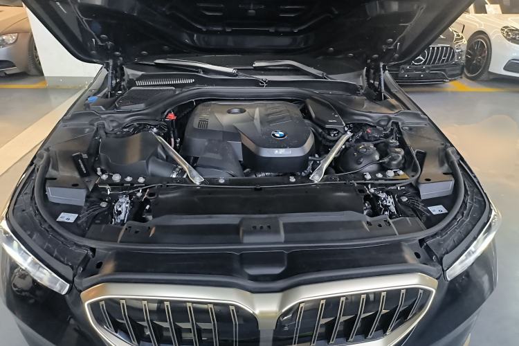 Used BMW 5 Series 2024 530Li Luxury Package Premium Edition Engine Bay
