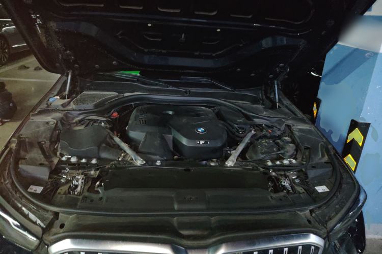 Used BMW 5 Series 2024 525Li Luxury Package Engine Bay