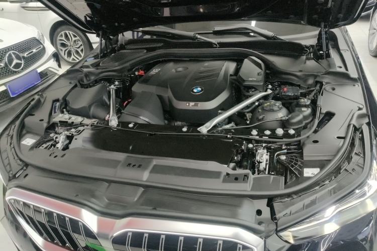 Used BMW 5 Series 2024 525Li M Sport Package Engine Bay