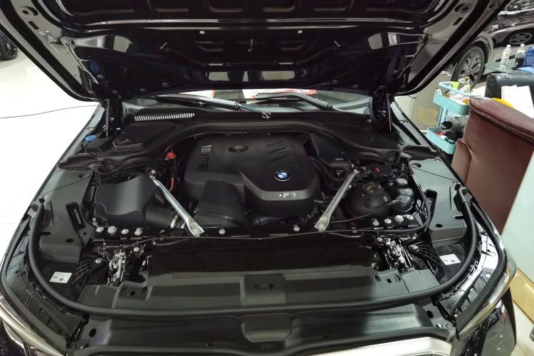 Used BMW 5 Series 2024 530Li Leading Model M Sport Package Engine Bay