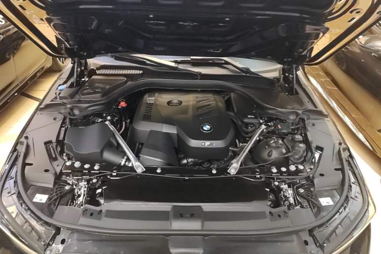 Used BMW 5 Series 2024 530Li Luxury Package Premium Edition Engine Bay