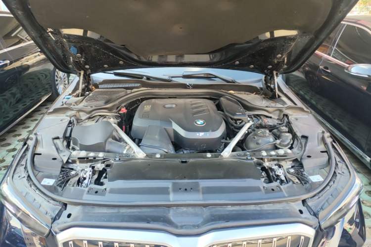 Used BMW 5 Series 2024 530Li Leading Model M Sport Package Engine Bay