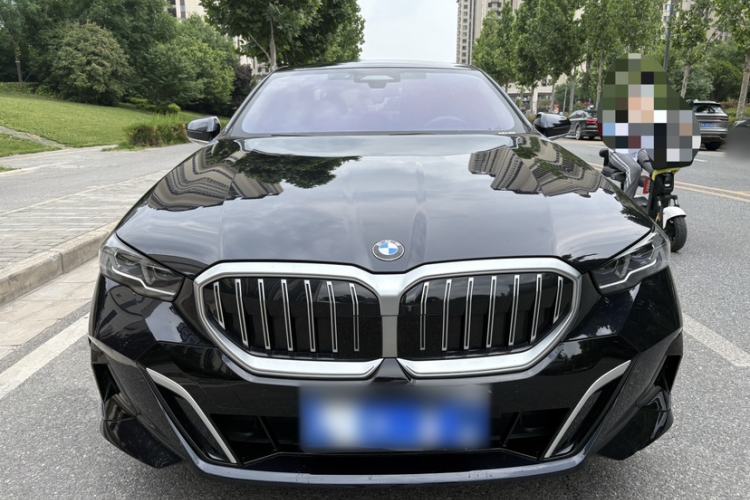 Used BMW 5 Series 2024 530Li Luxury Edition M Sport Package Exterior 1