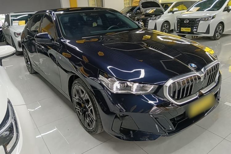 Used BMW 5 Series 2024 530Li Leading Model M Sport Package Exterior 1
