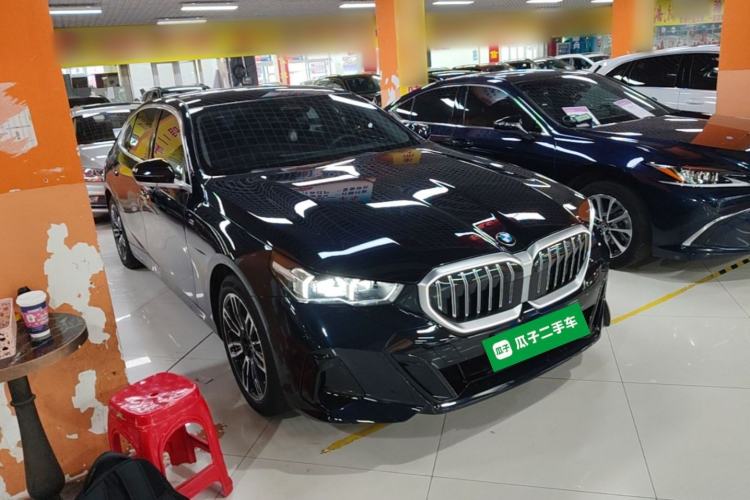 Used BMW 5 Series 2024 530Li Leading Model M Sport Package Exterior 1