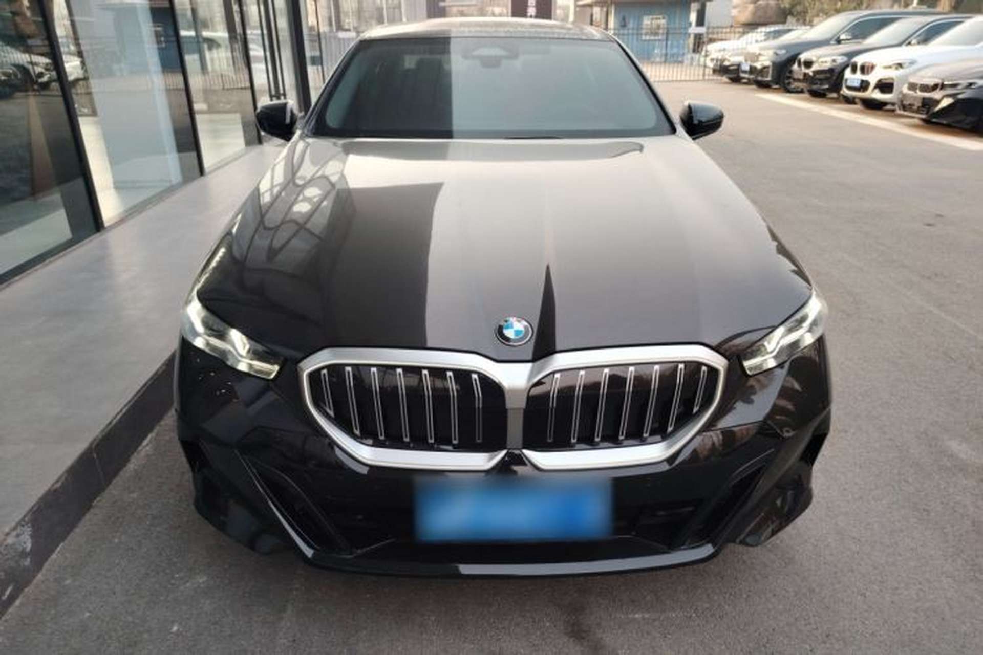 Used BMW 5 Series 2024 525i M Sport Package Exterior 1