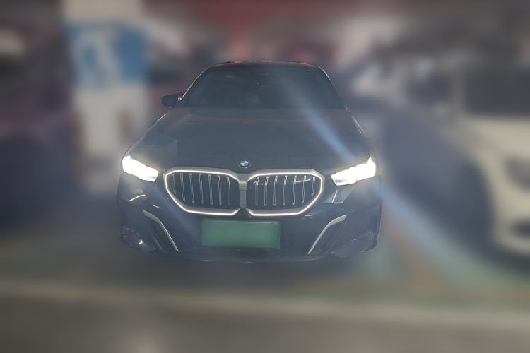 Used BMW 5 Series 2024 530Li Luxury Edition M Sport Package Exterior 1