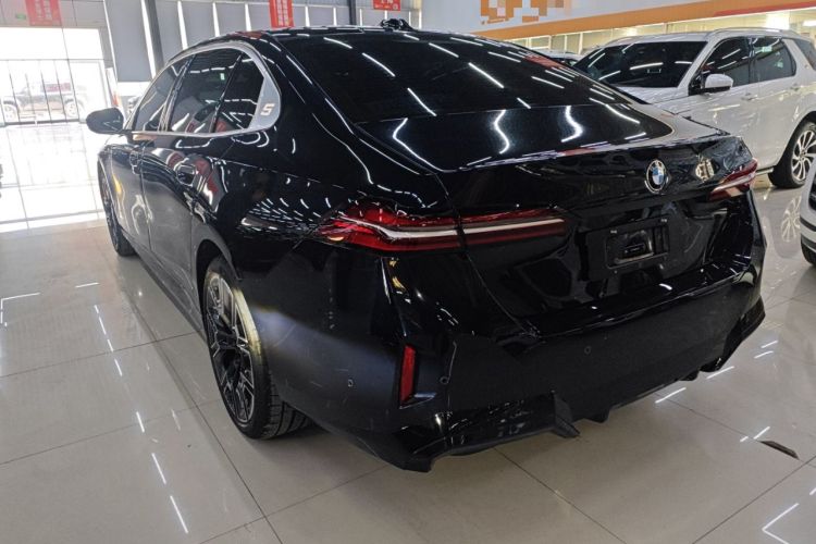 Used BMW 5 Series 2024 530Li Luxury Edition M Sport Package Exterior 2