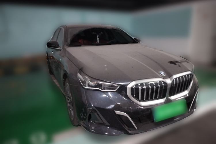 Used BMW 5 Series 2024 530Li Leading Model M Sport Package Exterior 2