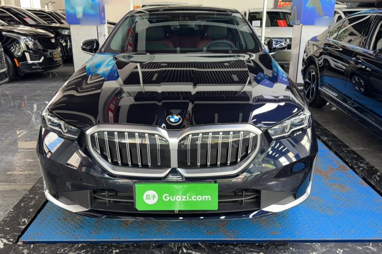 Used BMW 5 Series 2024 530Li Luxury Package Premium Edition Exterior 2