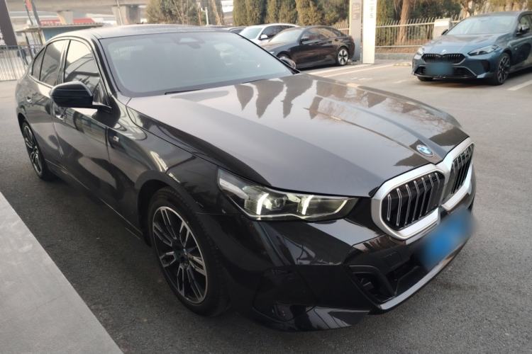 Used BMW 5 Series 2024 525i M Sport Package Exterior 2