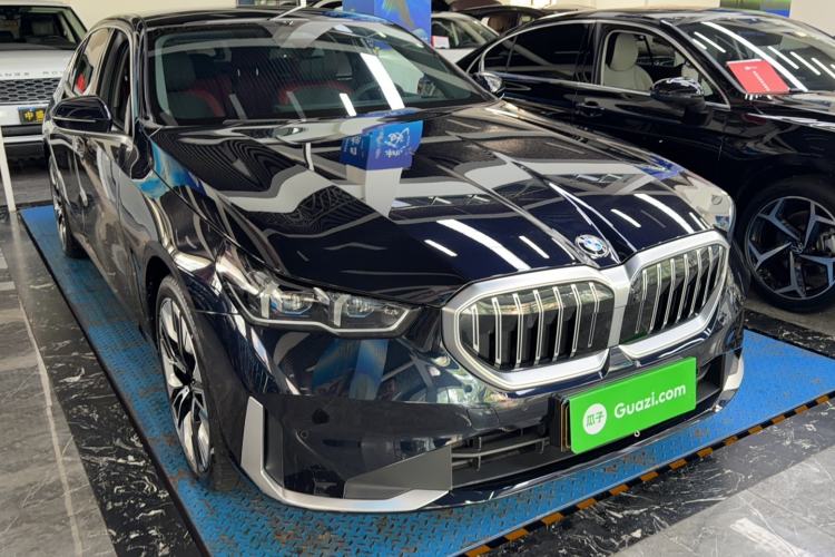 Used BMW 5 Series 2024 530Li Luxury Package Premium Edition Exterior 3