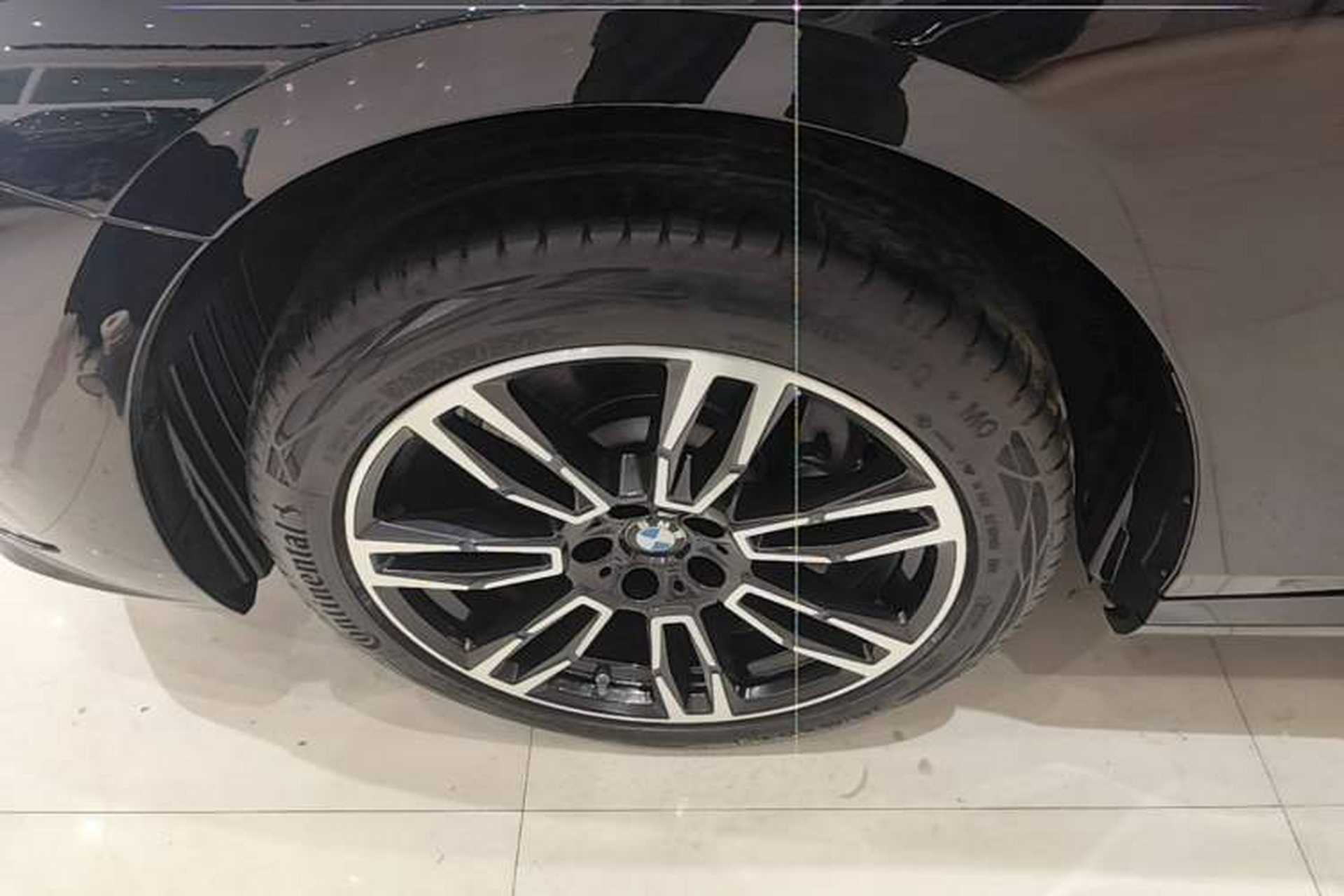 Used BMW 5 Series 2024 530Li Leading Model M Sport Package Exterior 4