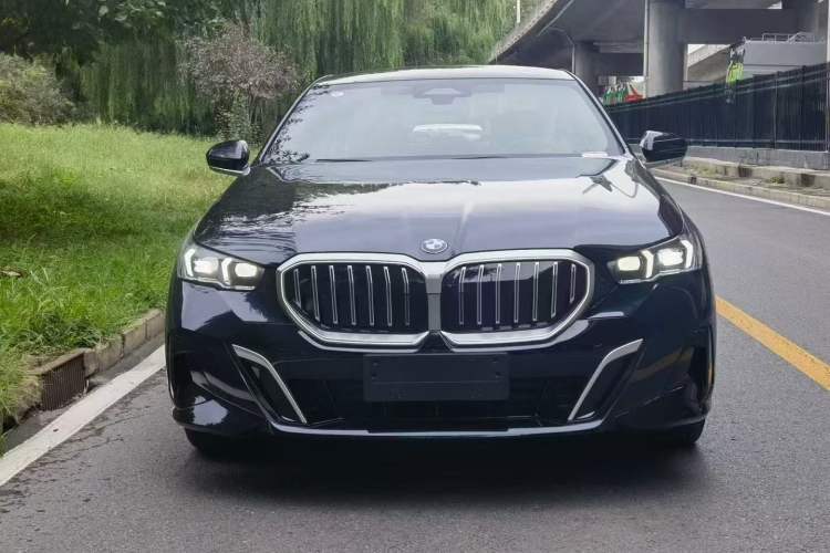 Used BMW 5 Series 2024 530Li Leading Model M Sport Package Exterior 4