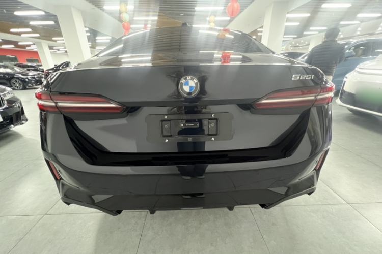 Used BMW 5 Series 2024 525i M Sport Package Exterior 6