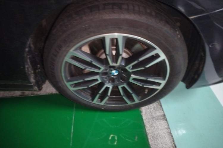 Used BMW 5 Series 2024 530Li Leading Model M Sport Package Exterior 7