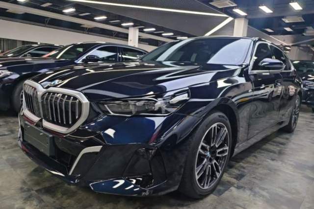 Used BMW 5 Series 2024 530Li Leading Model M Sport Package
