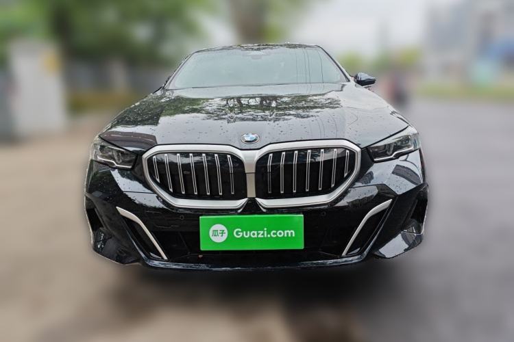 Used BMW 5 Series 2024 525Li M Sport Package Front