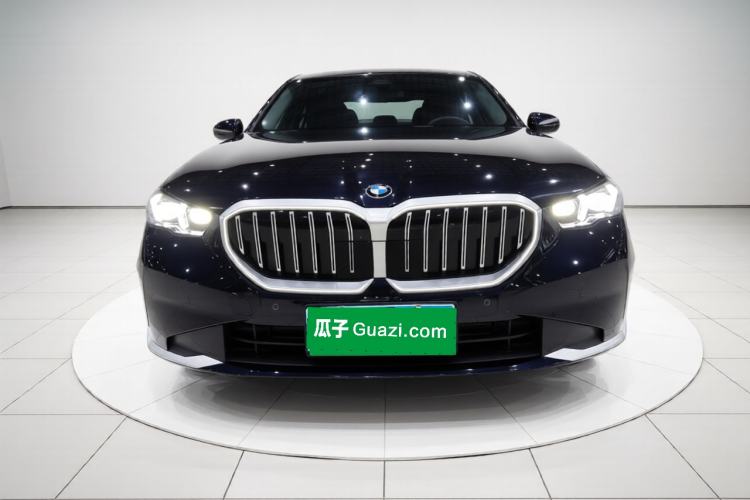 Used BMW 5 Series 2024 525Li Luxury Package Front