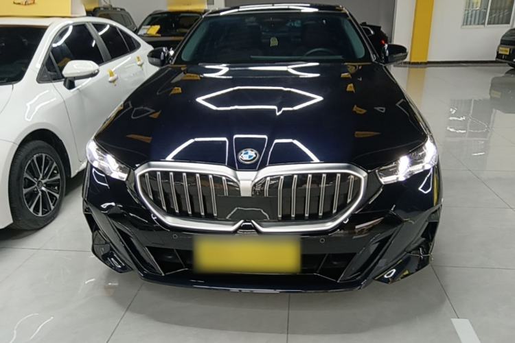 Used BMW 5 Series 2024 530Li Leading Model M Sport Package Front
