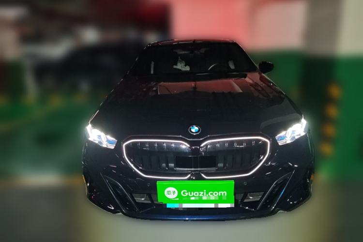 Used BMW 5 Series 2024 530i Luxury Edition M Sport Package Front