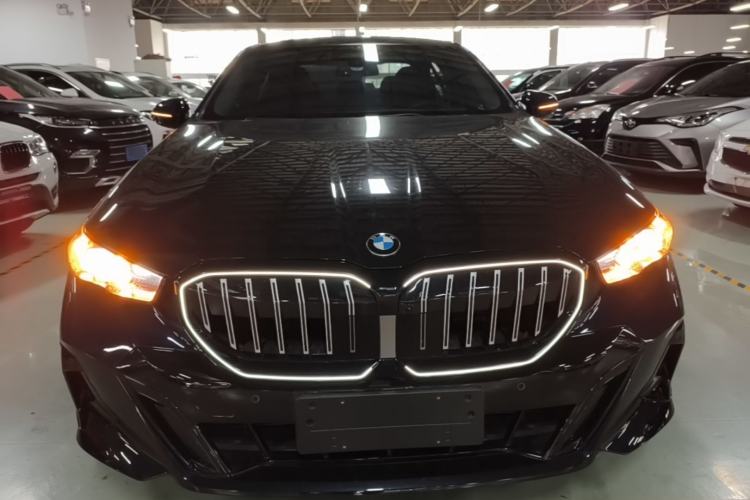 Used BMW 5 Series 2024 530Li Luxury Edition M Sport Package Front