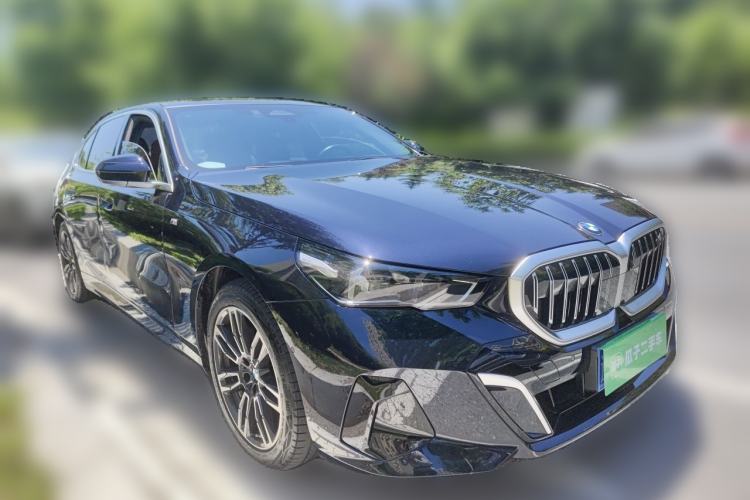 Used BMW 5 Series 2024 530Li xDrive M Sport Package Front Right 45 Deg