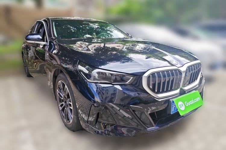 Used BMW 5 Series 2024 530Li Leading Model M Sport Package Front Right 45 Deg