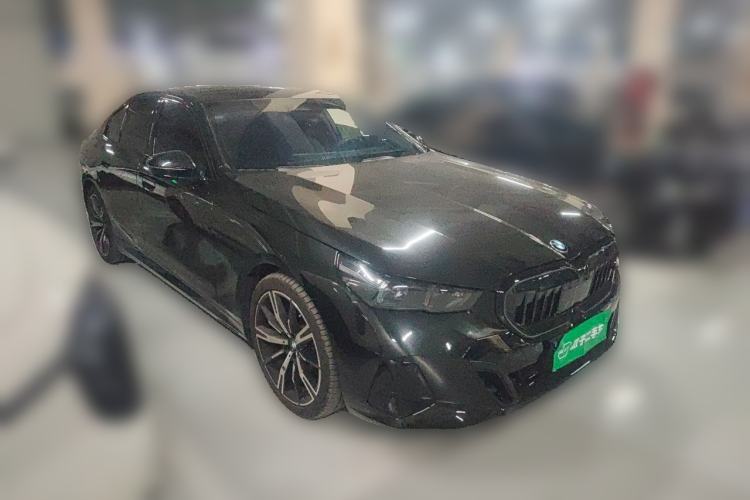 Used BMW 5 Series 2024 530i Luxury Edition M Sport Package Front Right 45 Deg