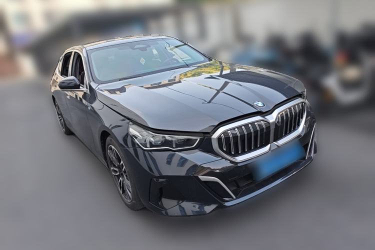 Used BMW 5 Series 2024 530Li Leading Model M Sport Package Front Right 45 Deg