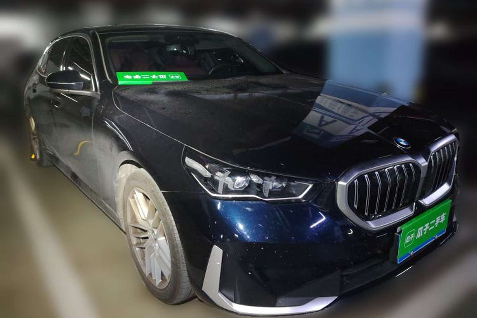 Used BMW 5 Series 2024 525Li Luxury Package Front Right 45 Deg