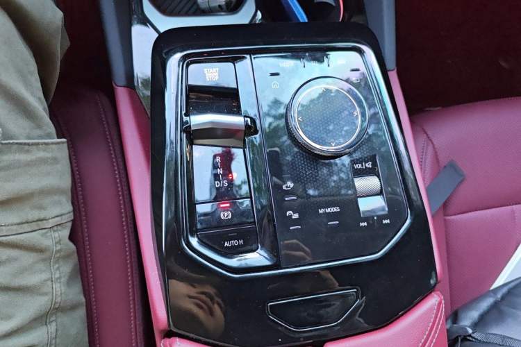 Used BMW 5 Series 2024 525Li M Sport Package Gear Lever