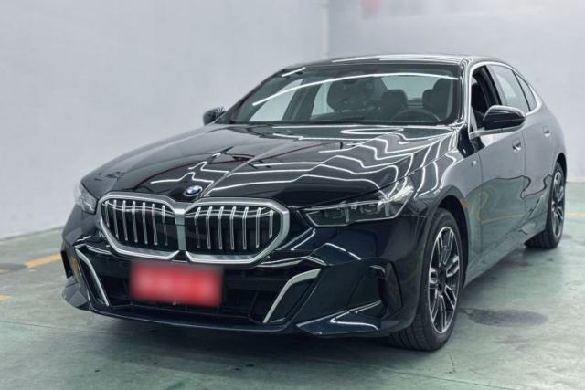 Used BMW 5 Series 2024 525Li M Sport Package