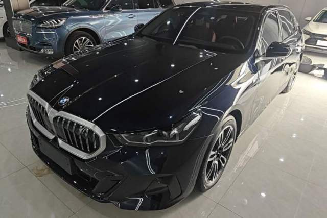 Used BMW 5 Series 2024 525Li M Sport Package