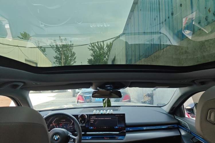 Used BMW 5 Series 2024 530Li Luxury Edition M Sport Package Headliner
