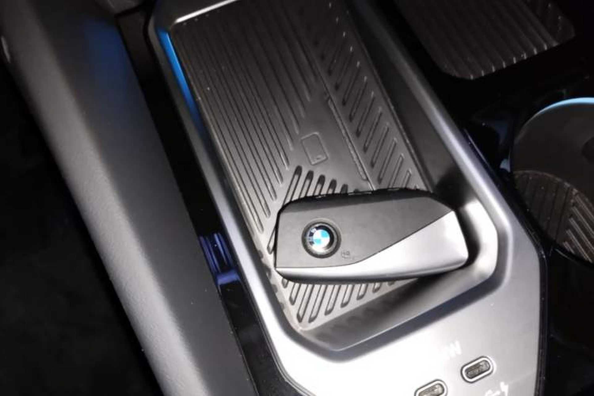 Used BMW 5 Series 2024 530Li xDrive Luxury Package Interior 1
