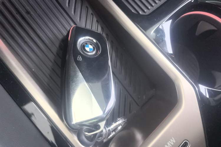 Used BMW 5 Series 2024 530Li Luxury Package Premium Edition Interior 1