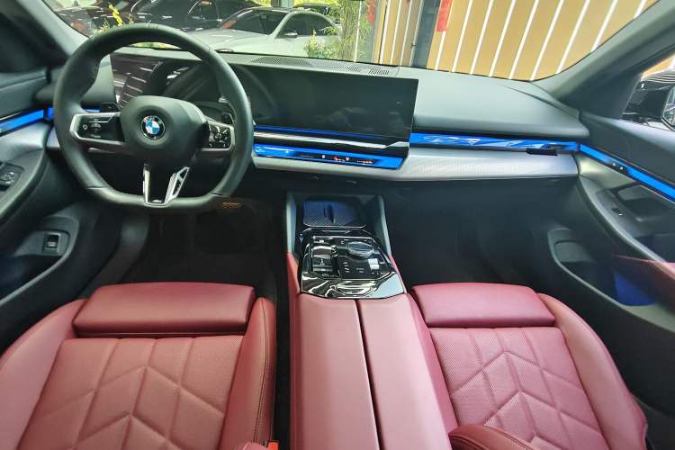 Used BMW 5 Series 2024 525i M Sport Package Interior 1